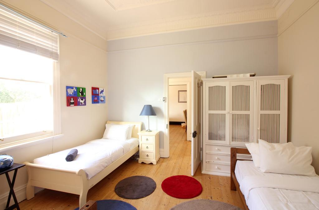 Windermere Fitzroy, 3 Bedroom, Edinburgh Gardens 350M - Rejuvenate Stays Melbourne Exterior photo